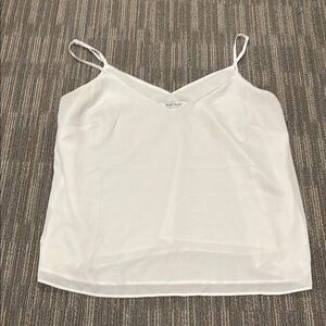 White House | Black Market White Top